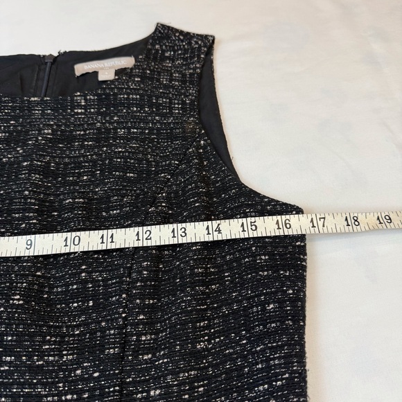 Banana Republic Black Boucle Tweed Fit & Flare Jumper - Picture 13 of 16